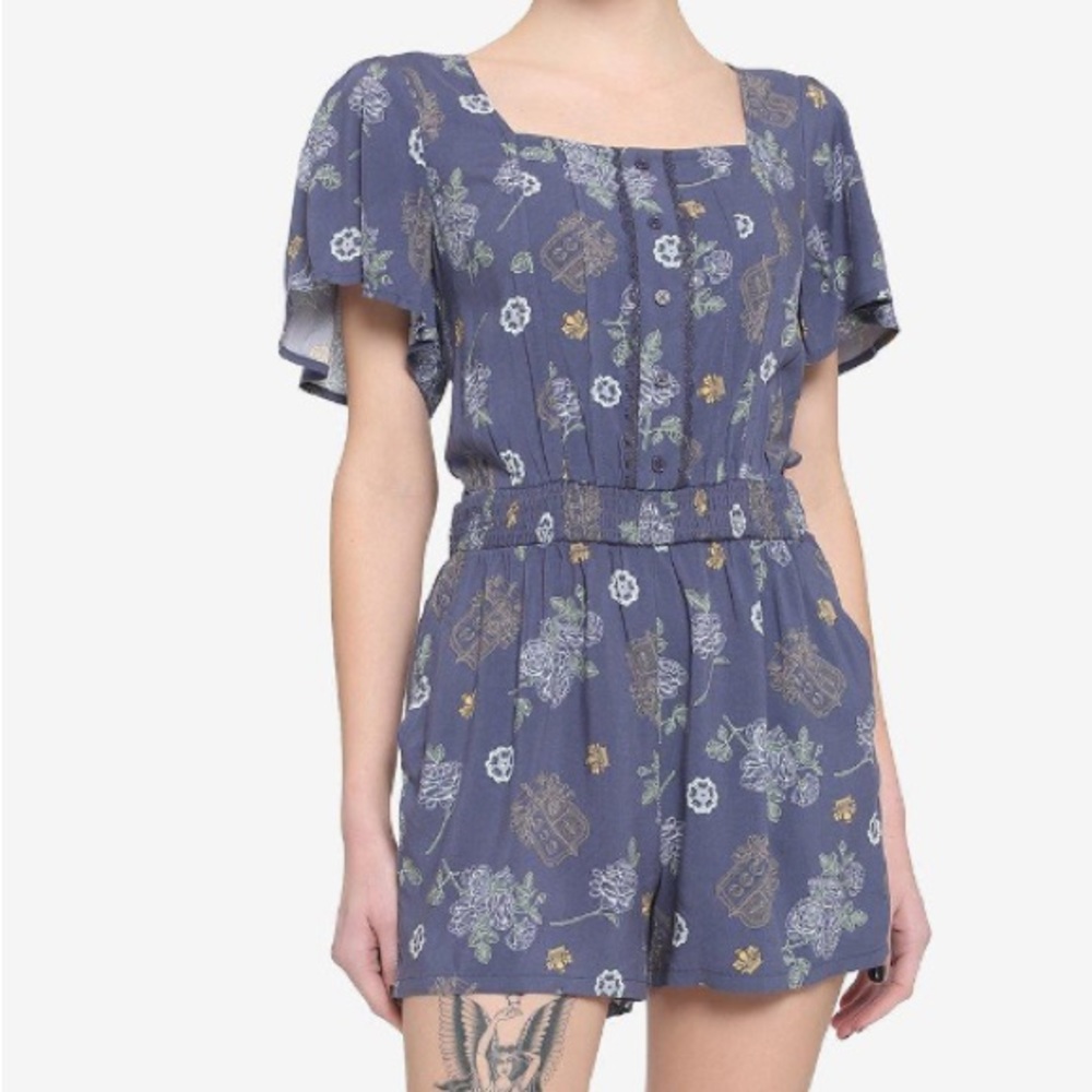 Hot Topic Outlander Floral‎ Romper